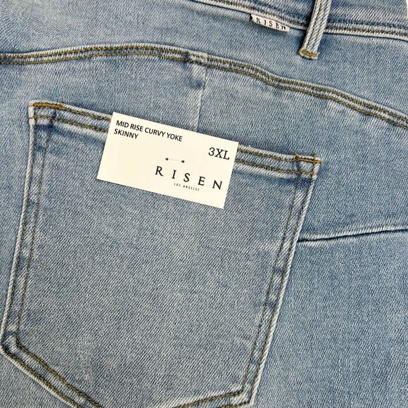 NWT Risen Mid Rise Curvy Yoke Skinny Jeans Light Wash Denim Pants Plus Size 3XL - Picture 14 of 16
